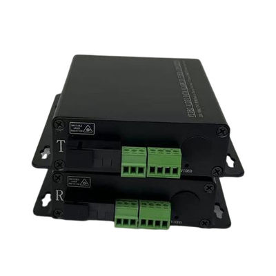 4CH صوت XLR تناظري فوق الألياف مع أطراف قياسية خضراء